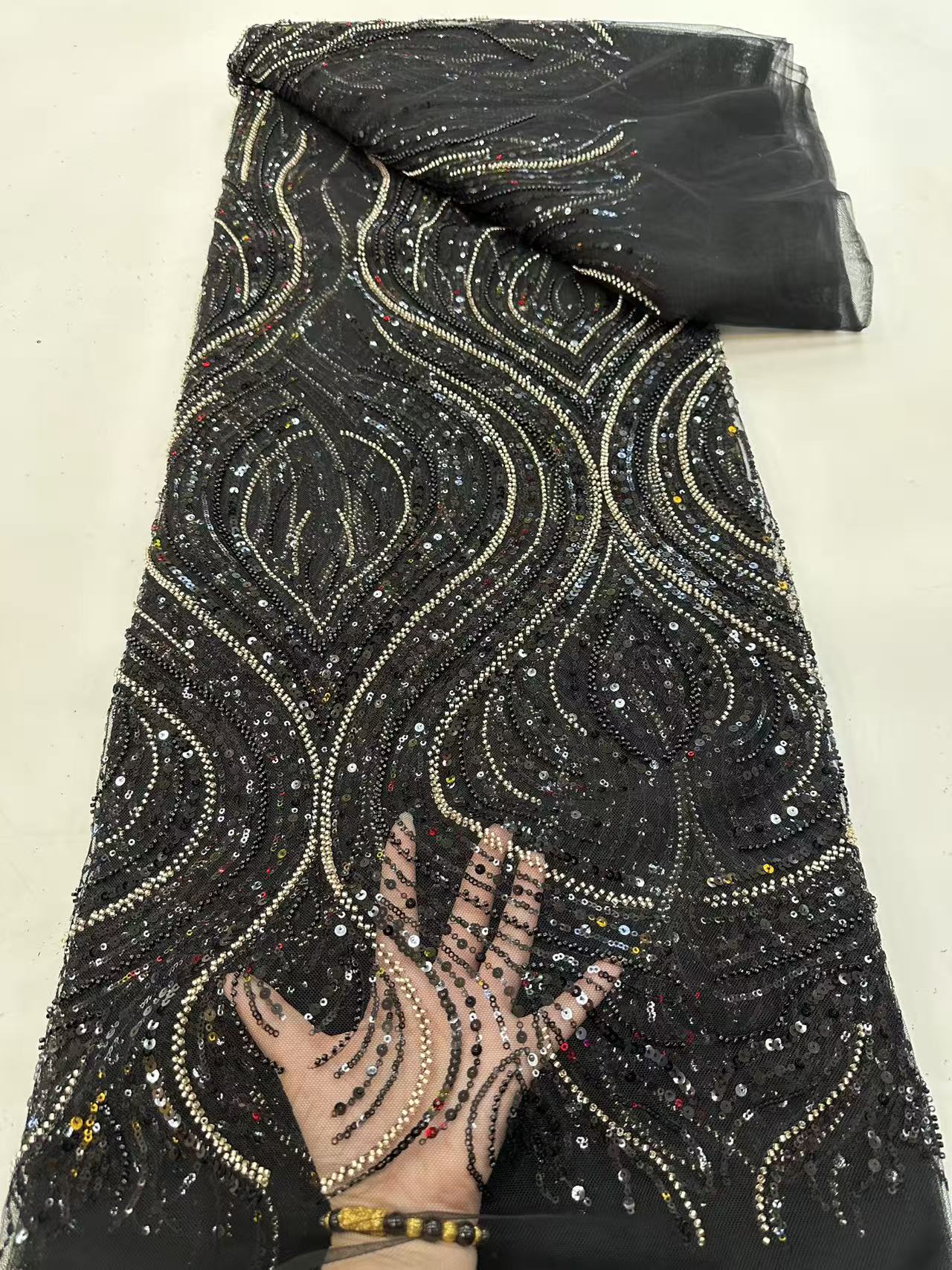 Luxury Red African Beaded Mesh - Glitter Tablecloth 评论和价格