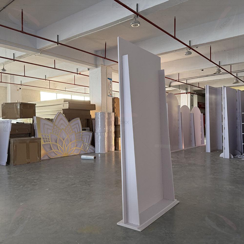 2026 Luxury Elegant White Pvc  - Party Event Supplier 评论和价格